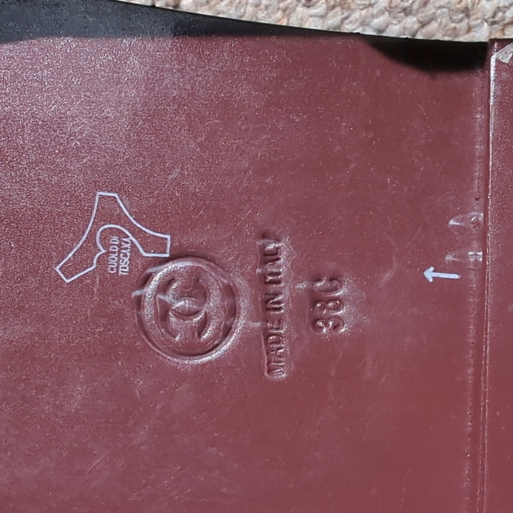 CHANEL Burgundy leather Dad sandals - Picture 11 of 17